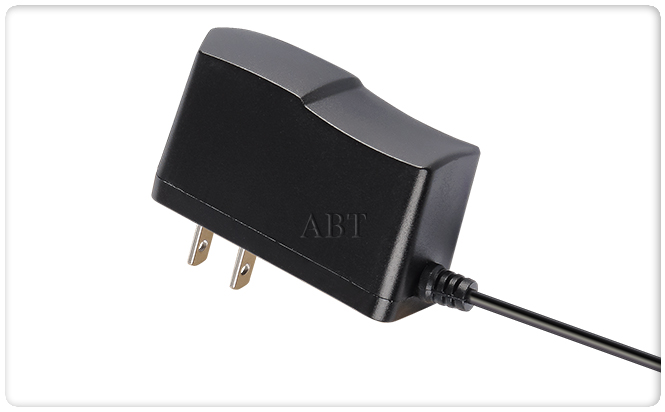 6V0.5A蓝颜gtv
适配器